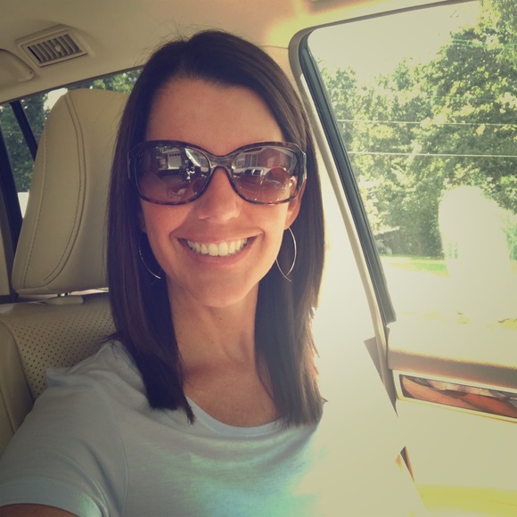 Meet your Posher, Kayce - Picture 1 of 1